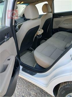 هیۆندای ئەلەنترا